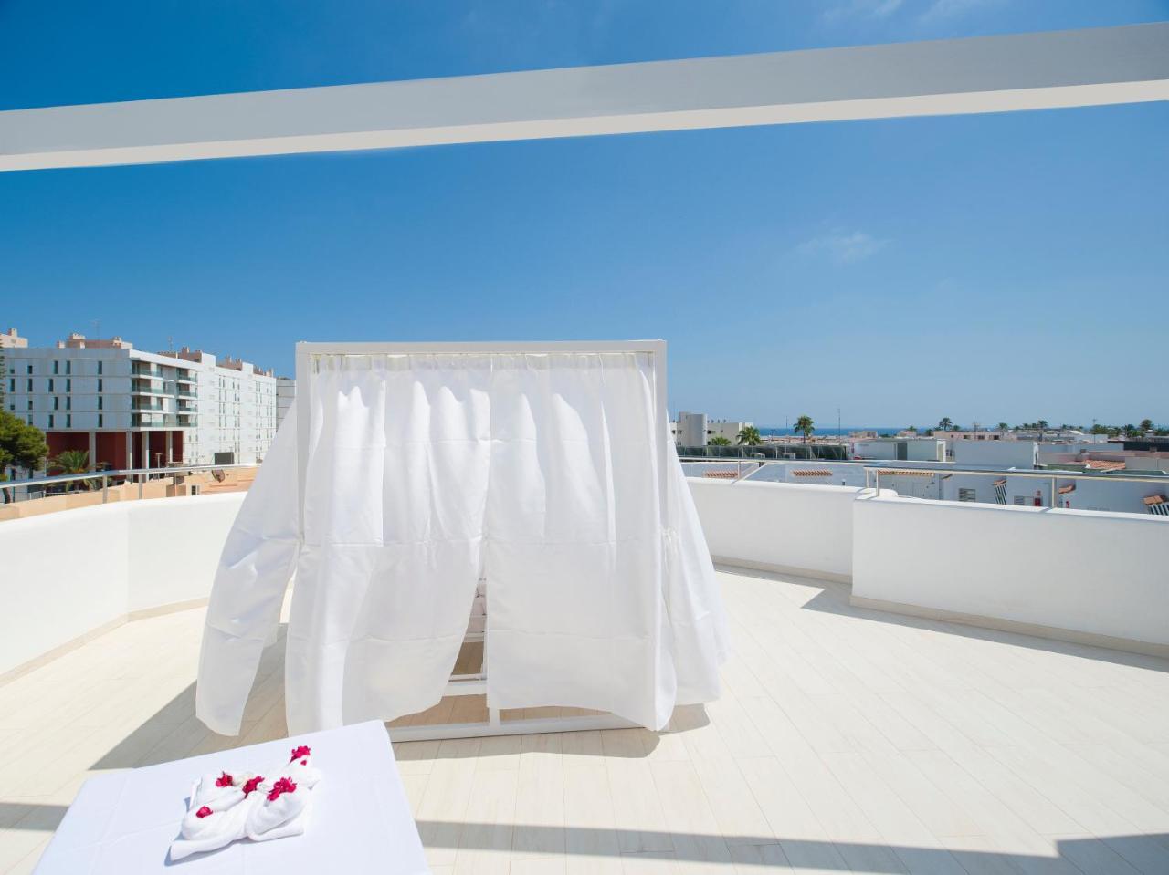 My Way Luxury Ibiza Studio - Ab Group Playa d'en Bossa Εξωτερικό φωτογραφία