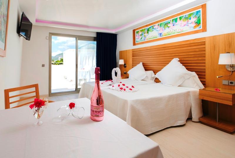 My Way Luxury Ibiza Studio - Ab Group Playa d'en Bossa Εξωτερικό φωτογραφία